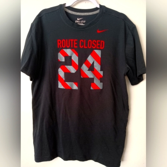 DriFit Nike shirt - Picture 1 of 1